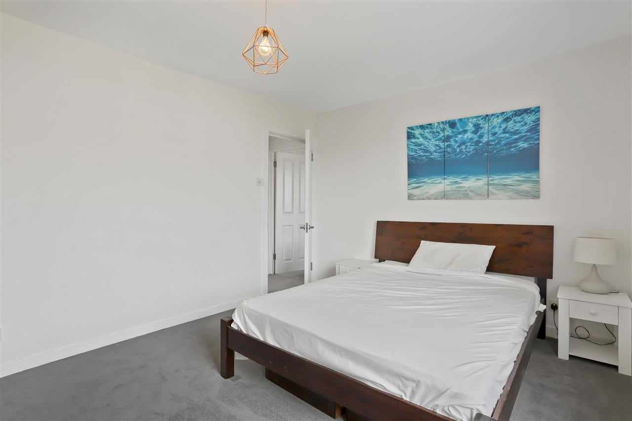 2 bed flat to rent  - Property Image 7