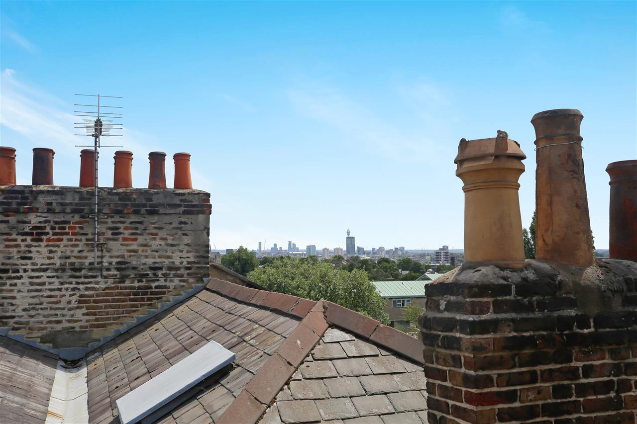 2 bed flat to rent  - Property Image 11