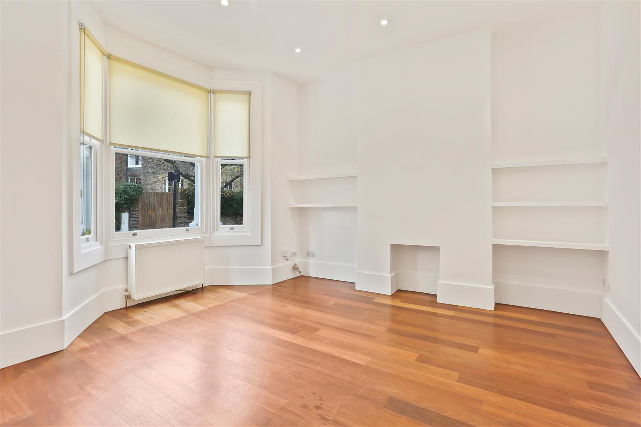 4 bed flat to rent in Hugo Road  - Property Image 7