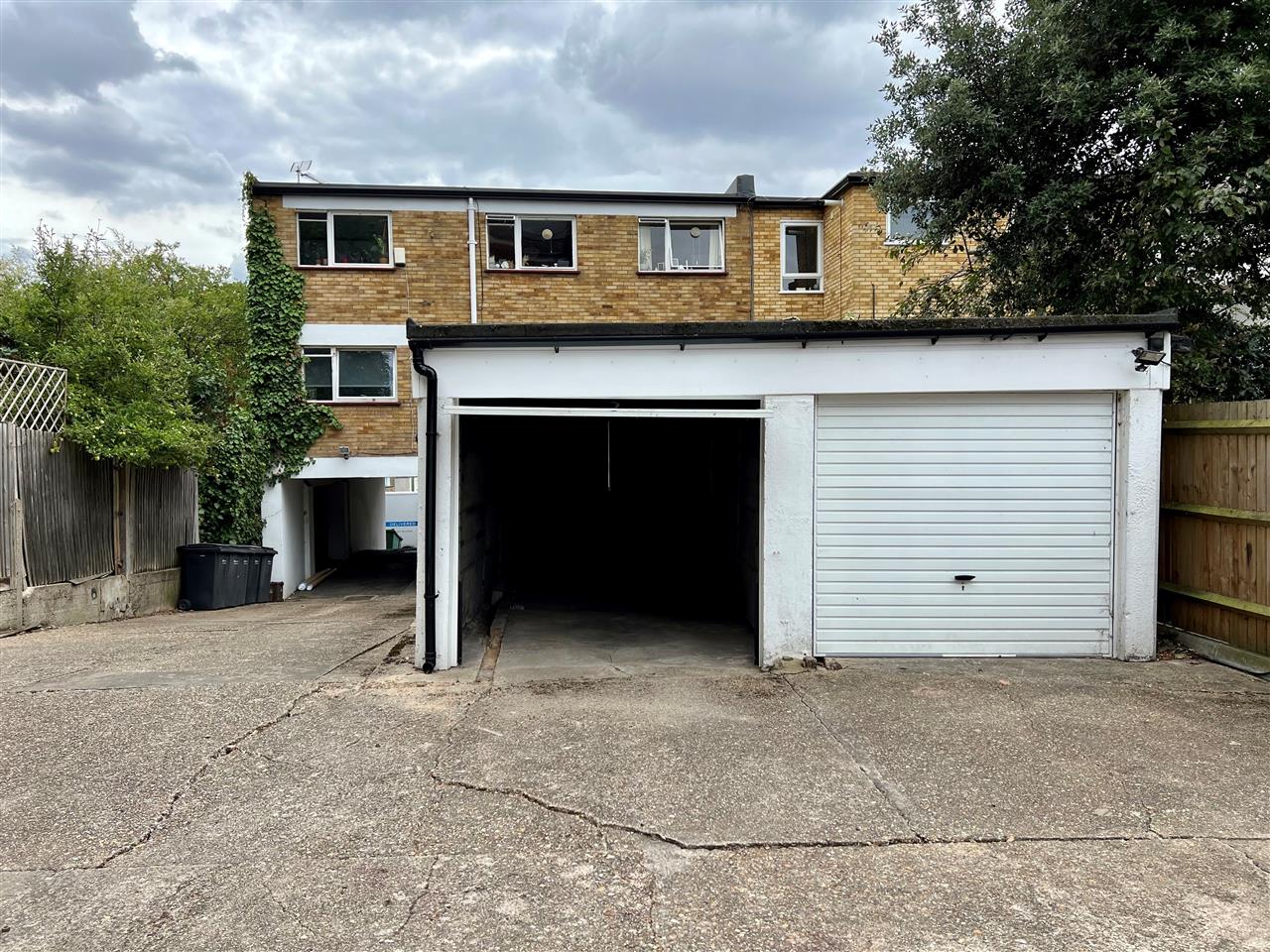 Garages for sale 3