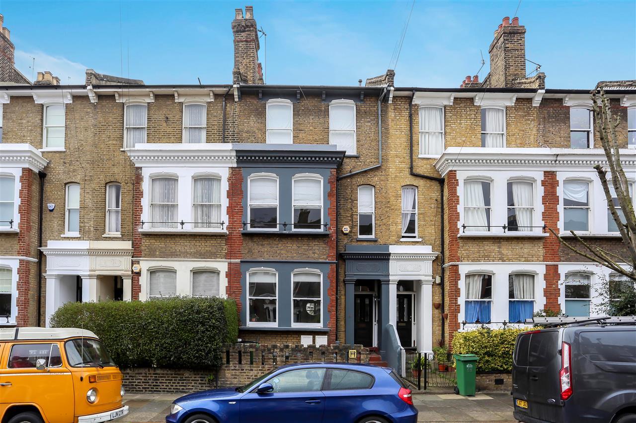 2 bed flat for sale in Burghley Road 2
