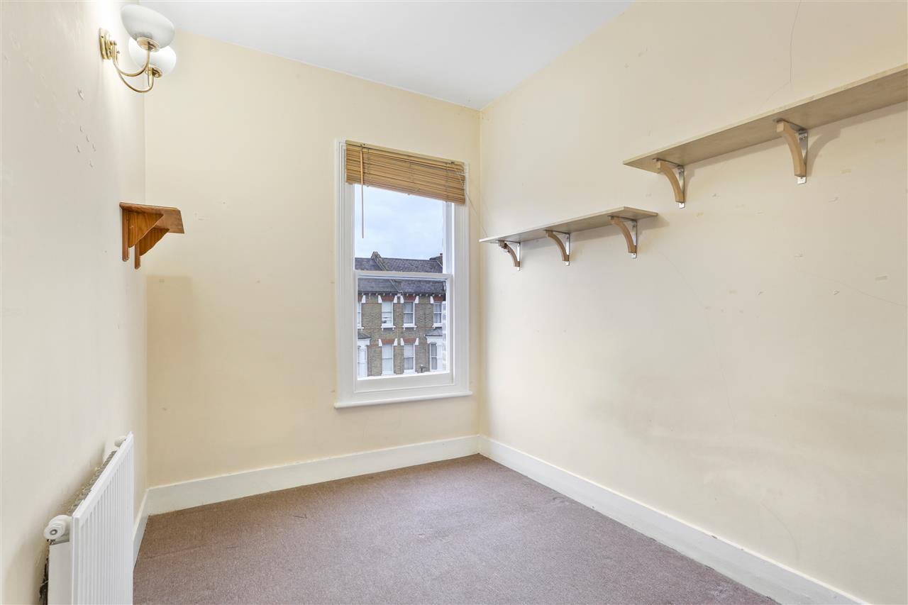 3 bed flat for sale in Archibald Road  - Property Image 7