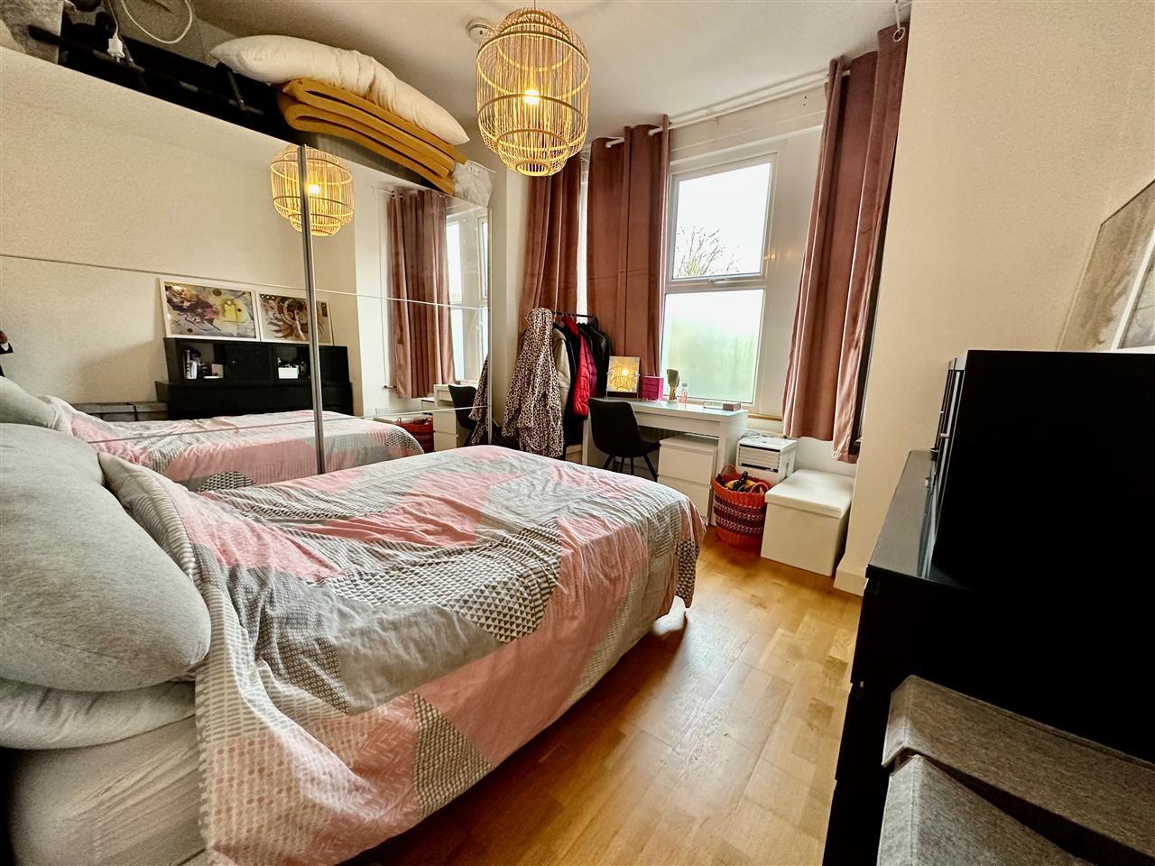 2 bed flat to rent in Bramshill Gardens  - Property Image 3