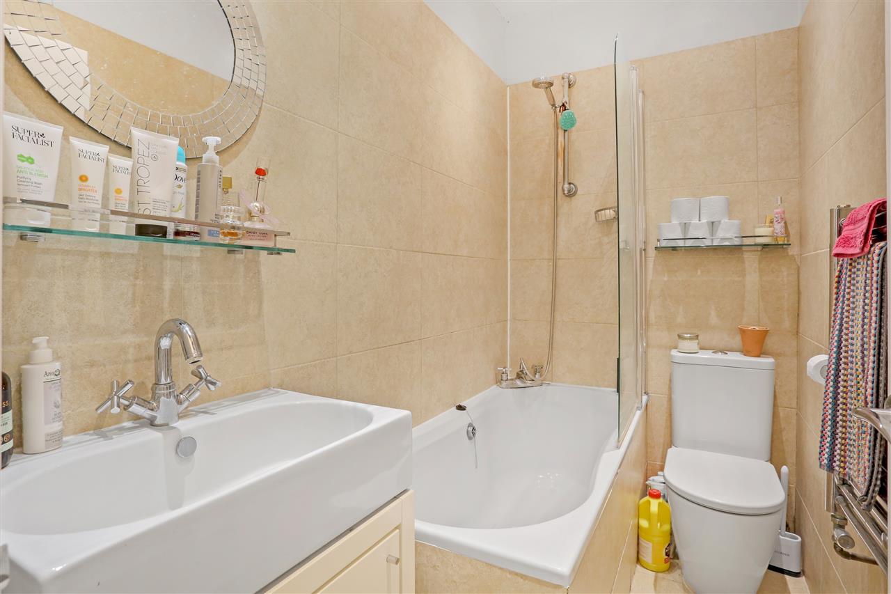 2 bed flat for sale in Melgund Road  - Property Image 10