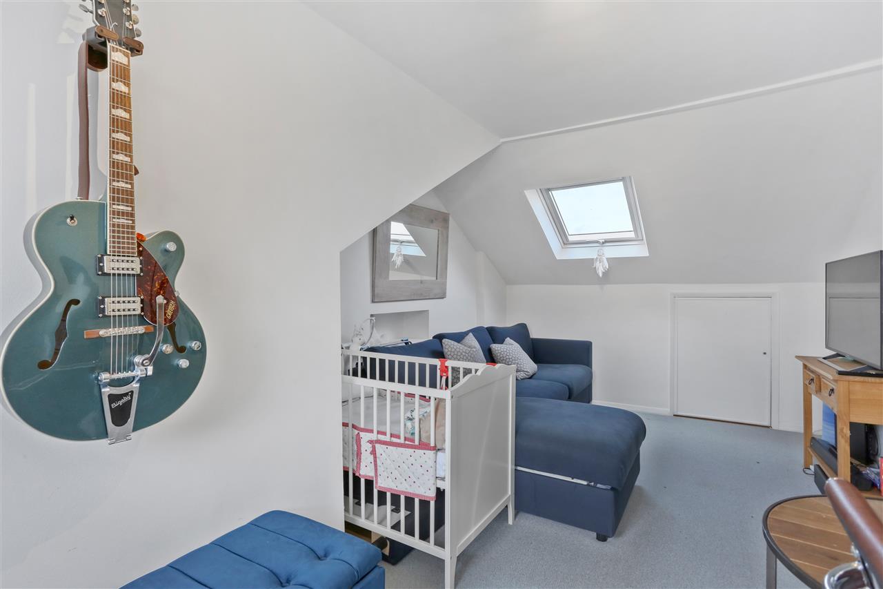 2 bed flat for sale in Tufnell Park Road  - Property Image 14