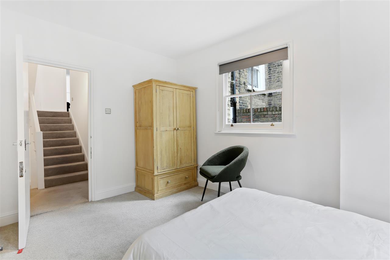 2 bed flat for sale in Tabley Road 13