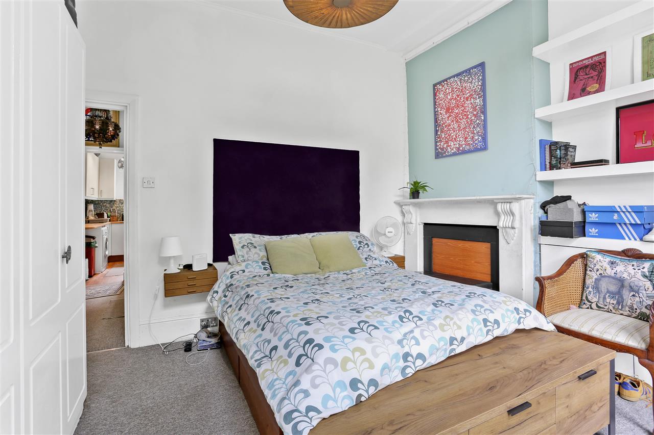 2 bed flat for sale in Lady Margaret Road  - Property Image 6