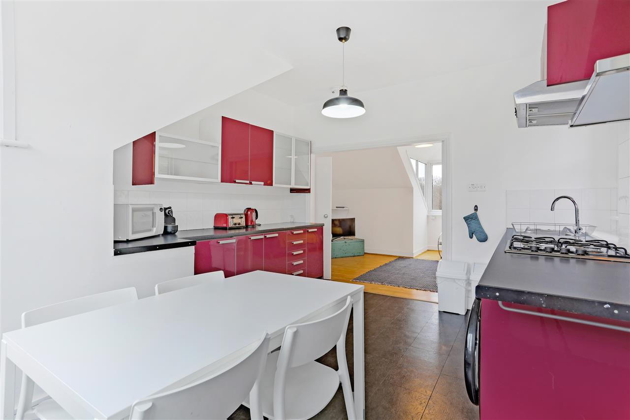 2 bed flat to rent in Archway Road  - Property Image 12