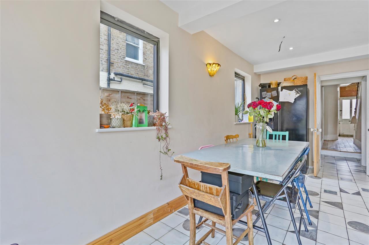 5 bed terraced house for sale in Tytherton Road  - Property Image 19