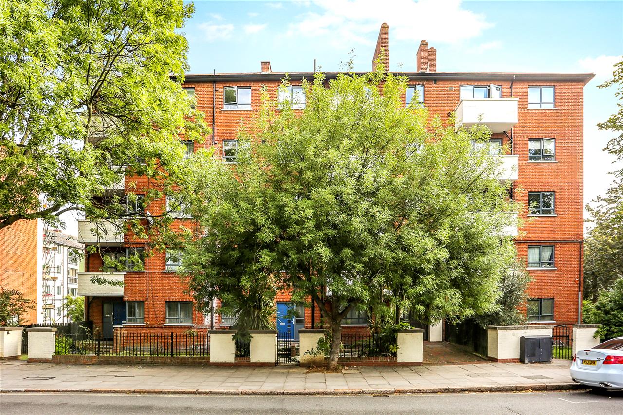 2 bed flat for sale 23