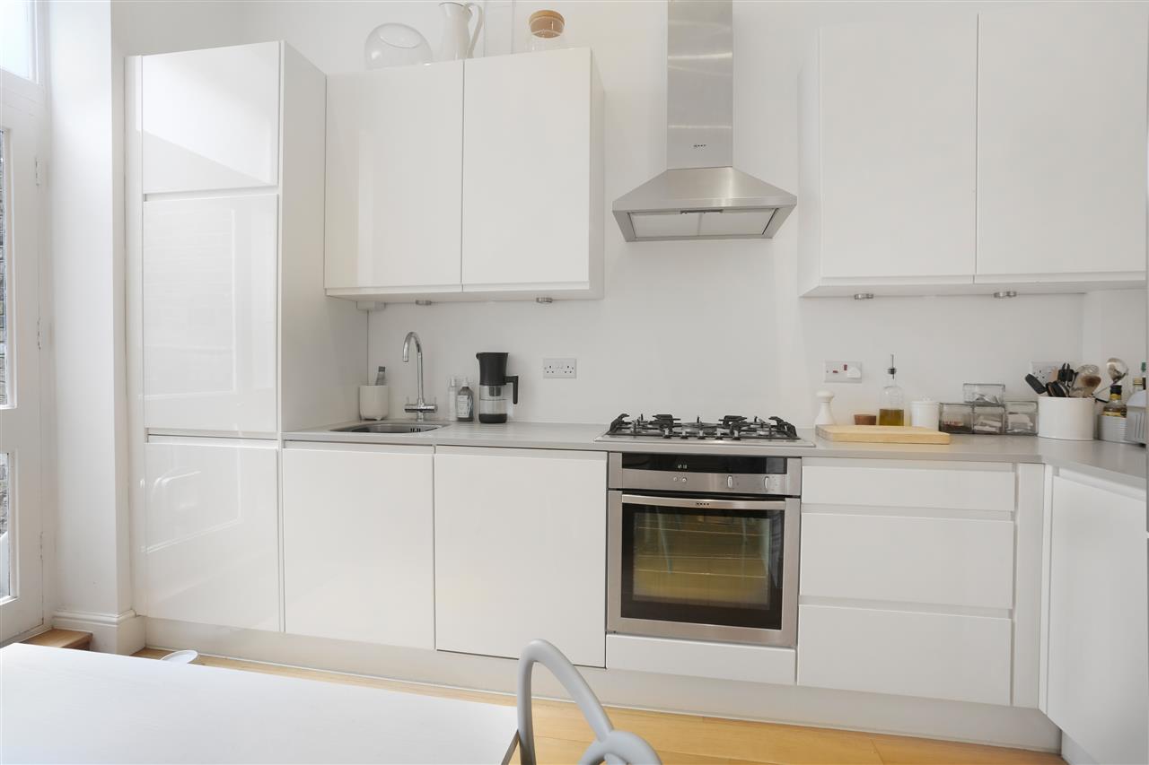 1 bed flat for sale in Mercers Road 12
