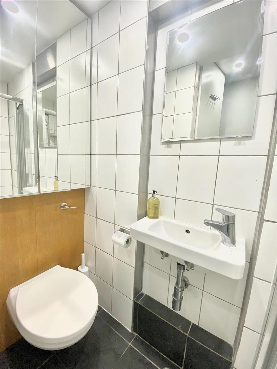 1 bed flat for sale in Southcote Road  - Property Image 5