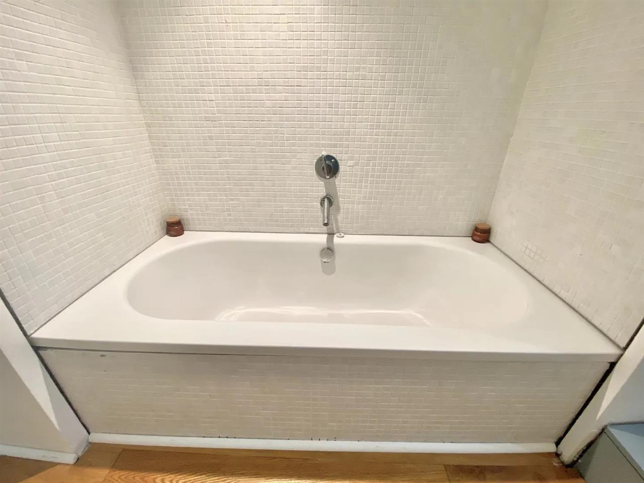 1 bed flat for sale in Southcote Road 14