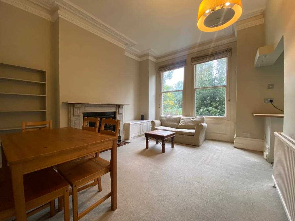 AVAILABLE IMMEDIATELY! Located in a sought-after tree lined turning close to Tufnell Park Underground Station (Northern Line) is this MAJORITY FURNISHED raised ground floor converted flat. The accommodation comprises of a large double bedroom, reception room leading to a recessed and equipped ...