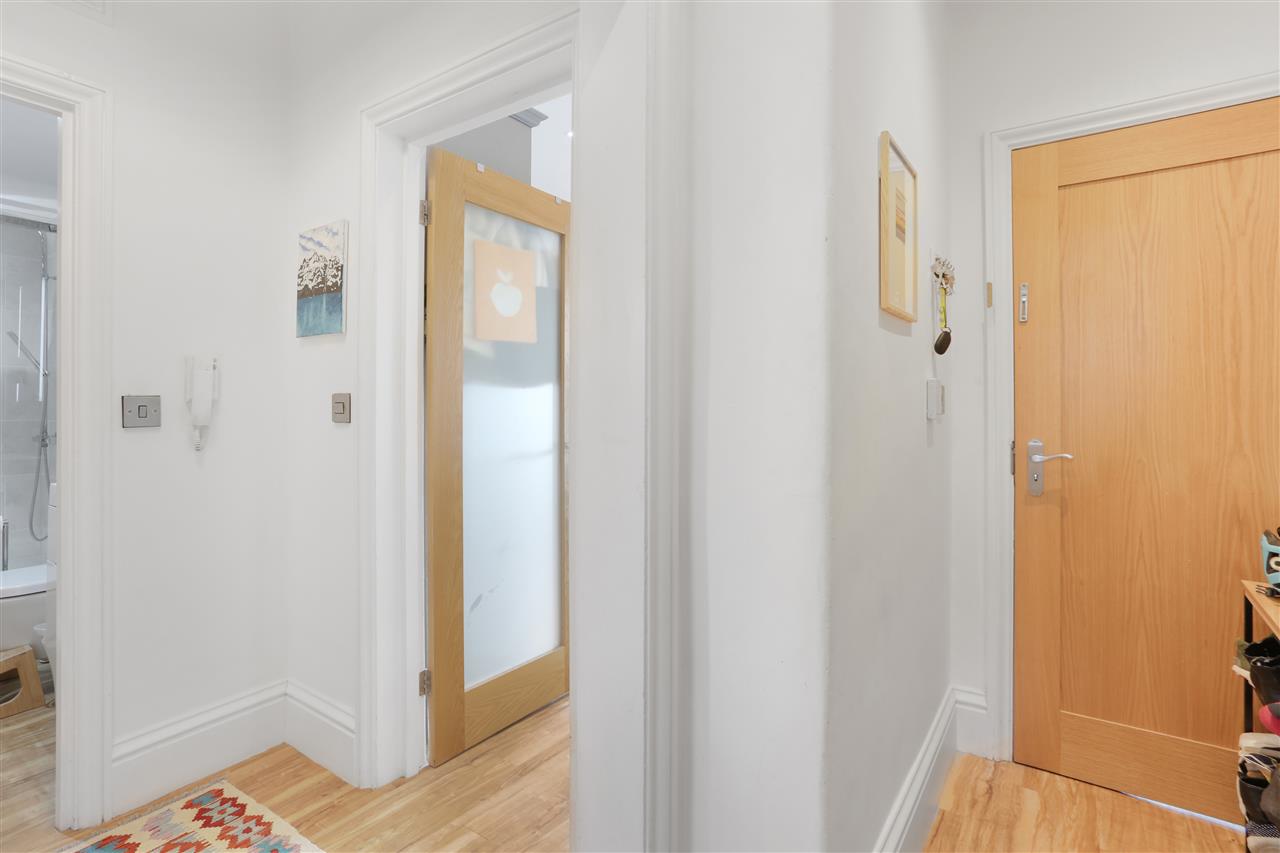 2 bed flat for sale in Brecknock Road 12
