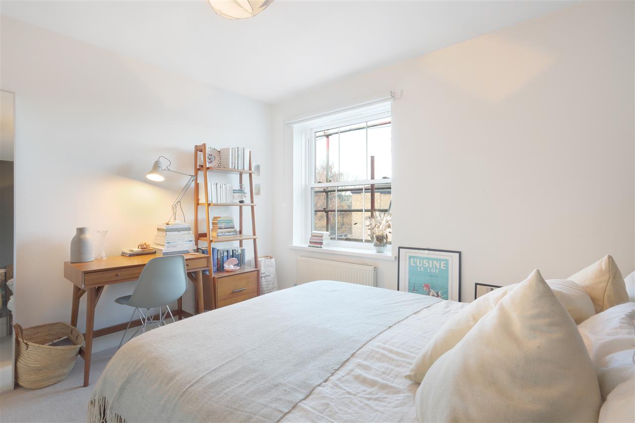 3 bed flat for sale in Chambers Road  - Property Image 3