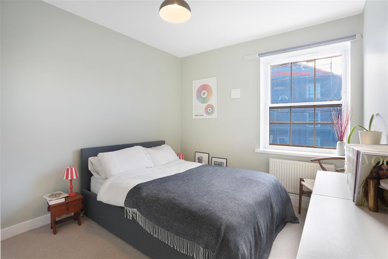 3 bed flat for sale in Chambers Road  - Property Image 9
