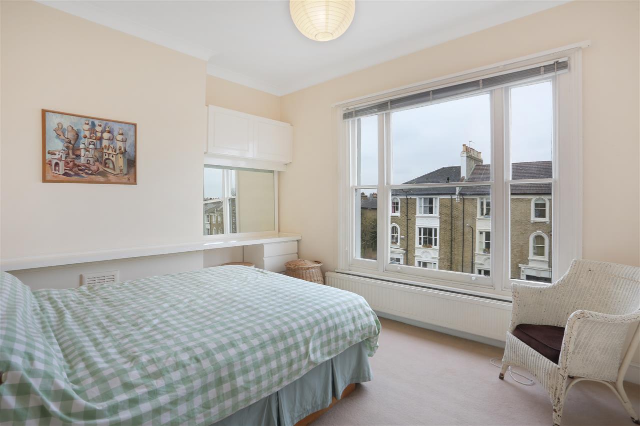 2 bed flat for sale in Dartmouth Park Road 2