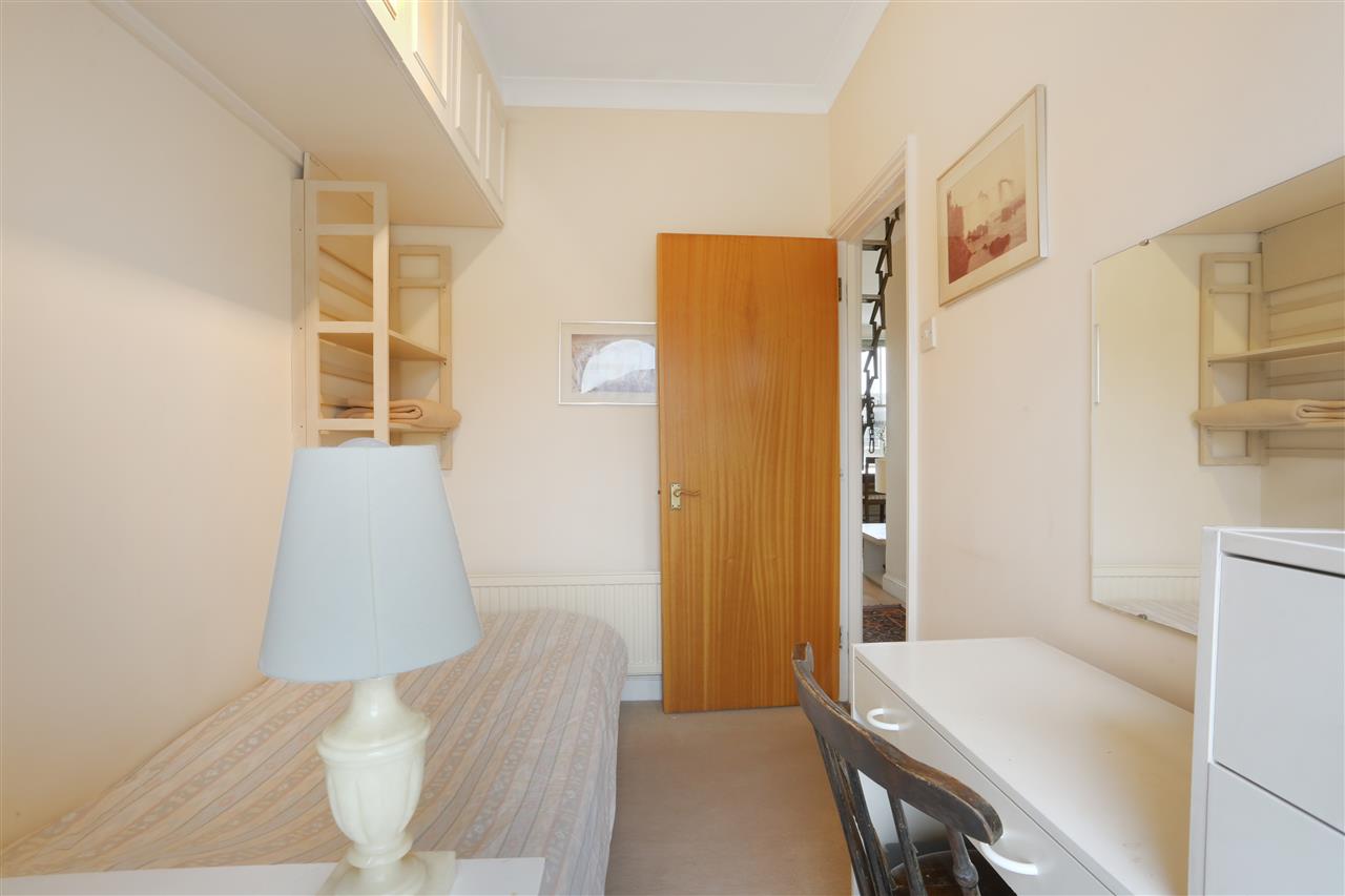 2 bed flat for sale in Dartmouth Park Road  - Property Image 7