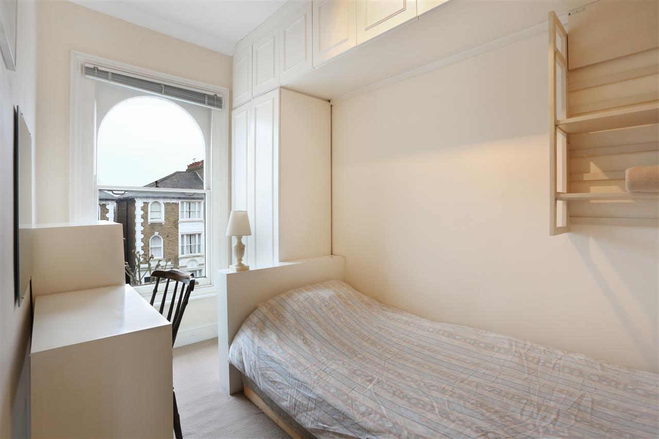 2 bed flat for sale in Dartmouth Park Road 17