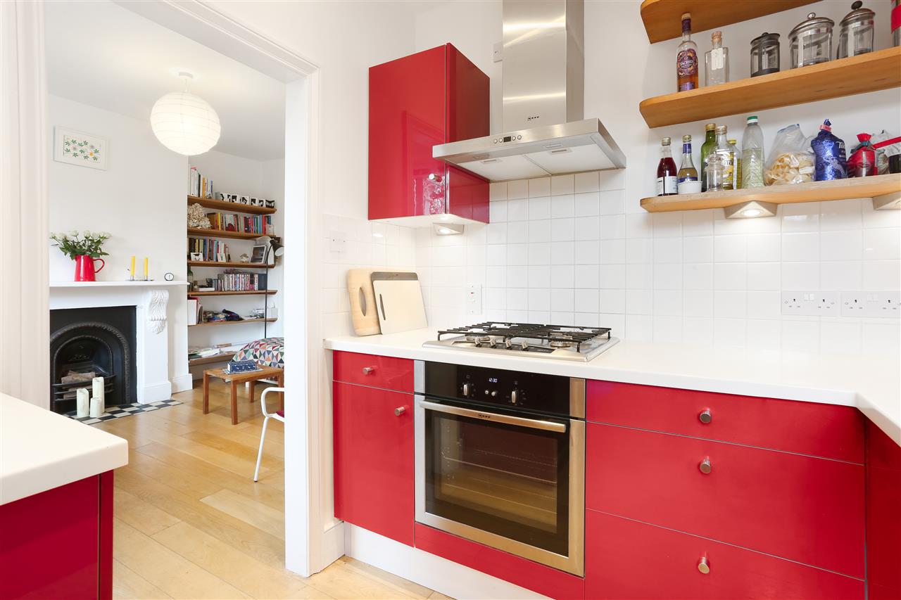 1 bed flat for sale in St George's Avenue 3