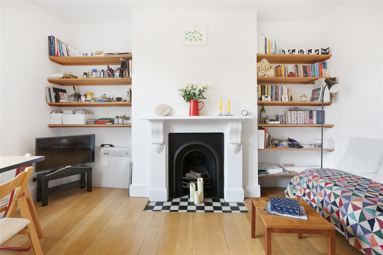 1 bed flat for sale in St George's Avenue 4