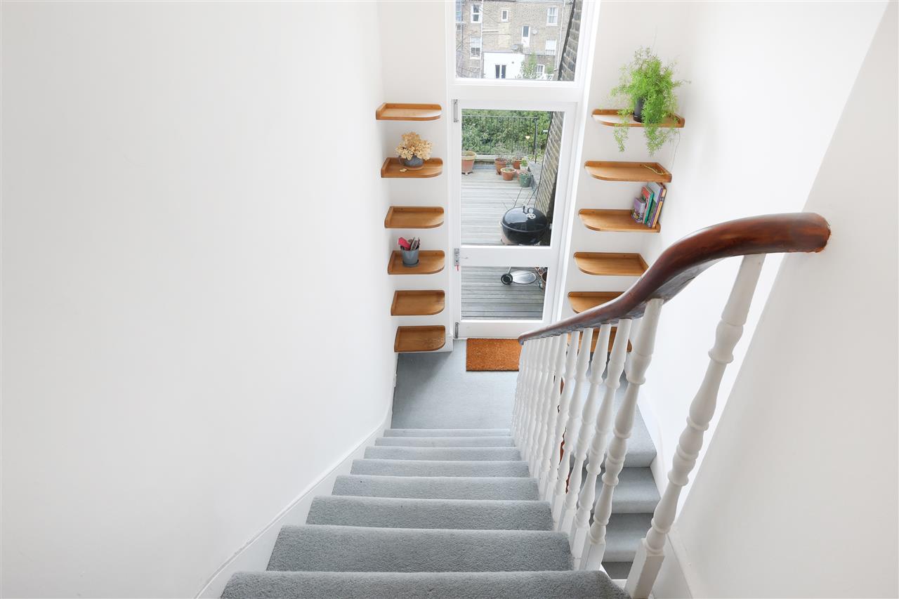 1 bed flat for sale in St George's Avenue 17