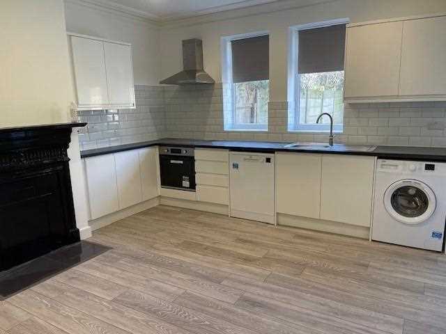 1 bed flat to rent in Anson Road 4