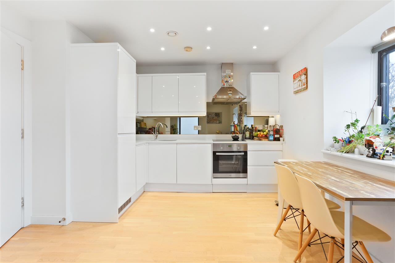 1 bed flat for sale in Tufnell Park Road 2
