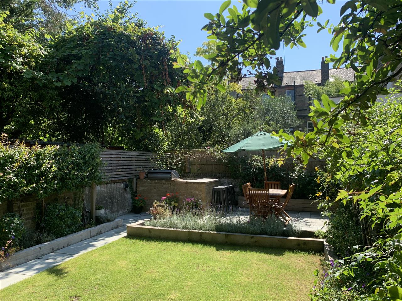 1 bed flat for sale in Tufnell Park Road  - Property Image 5