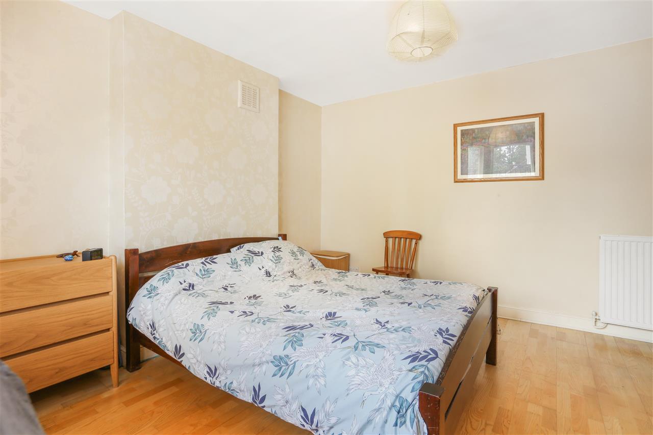 2 bed flat for sale in Tabley Road 10