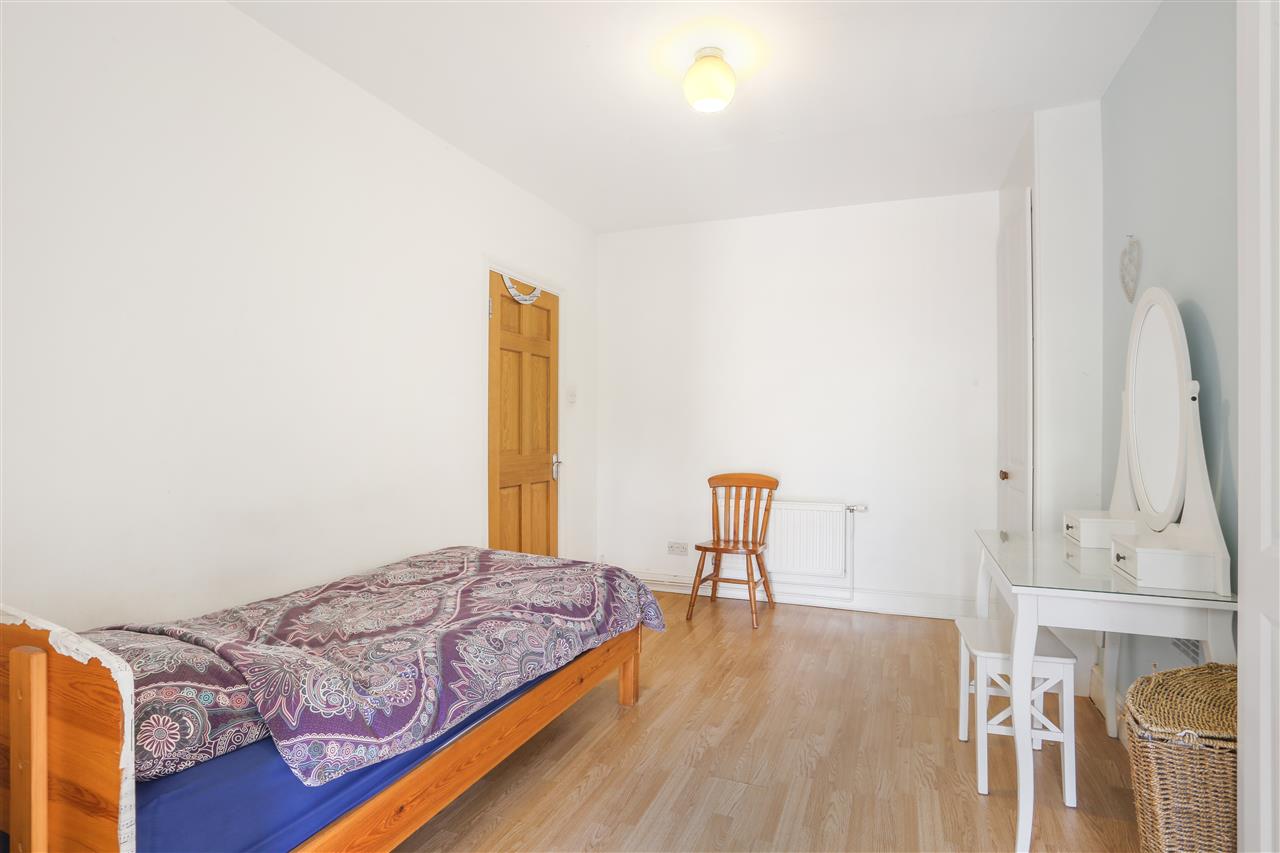 2 bed flat for sale in Tabley Road  - Property Image 15