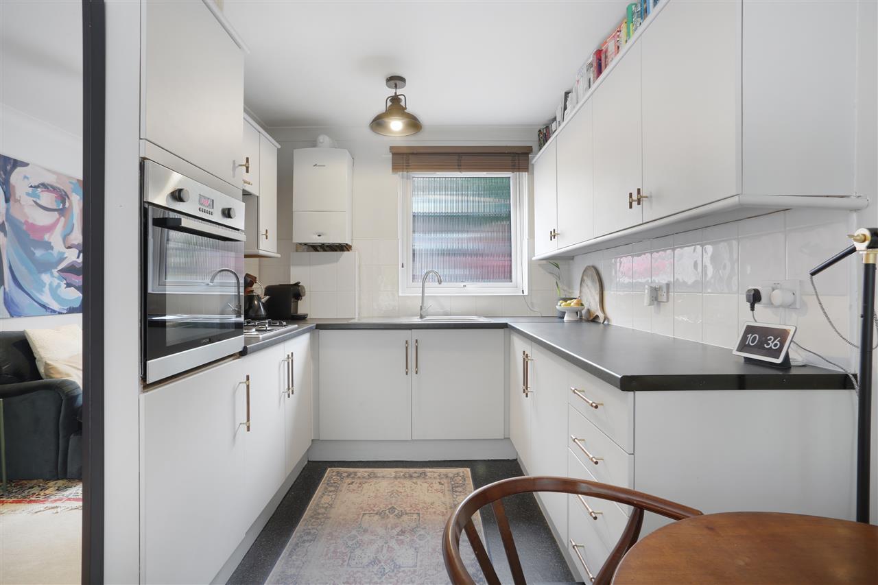 1 bed flat for sale in Bredgar Road 3