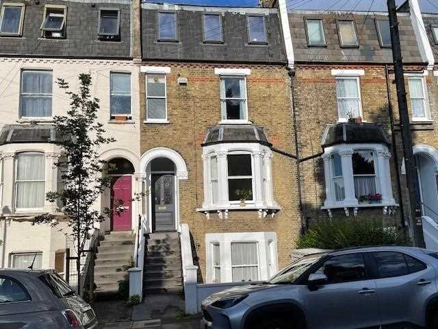 1 bed flat to rent in Dalmeny Road 0