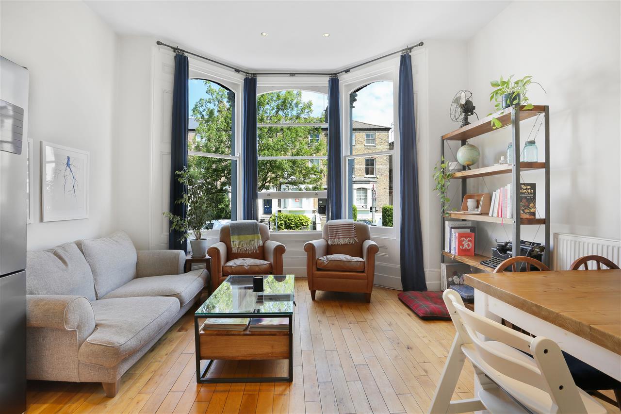 2 bed flat for sale in Tufnell Park Road 3