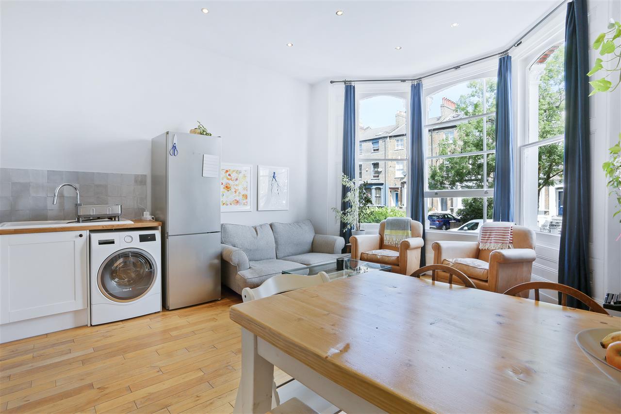 2 bed flat for sale in Tufnell Park Road 13