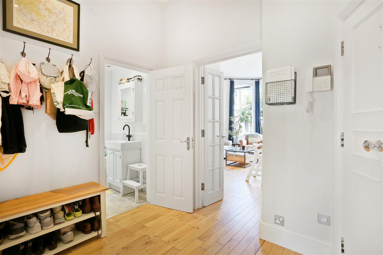 2 bed flat for sale in Tufnell Park Road 17