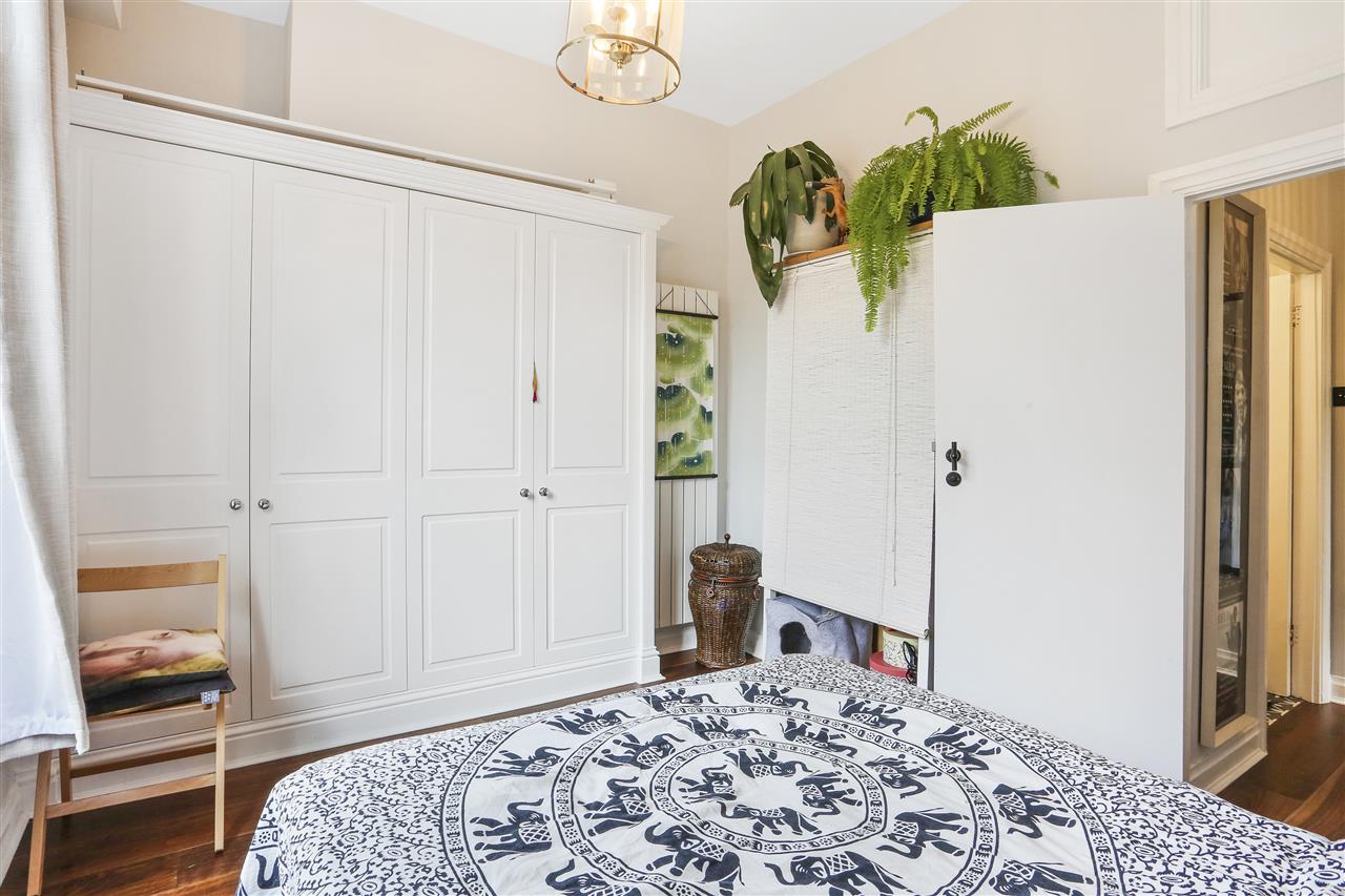 2 bed flat for sale in Tufnell Park Road 7