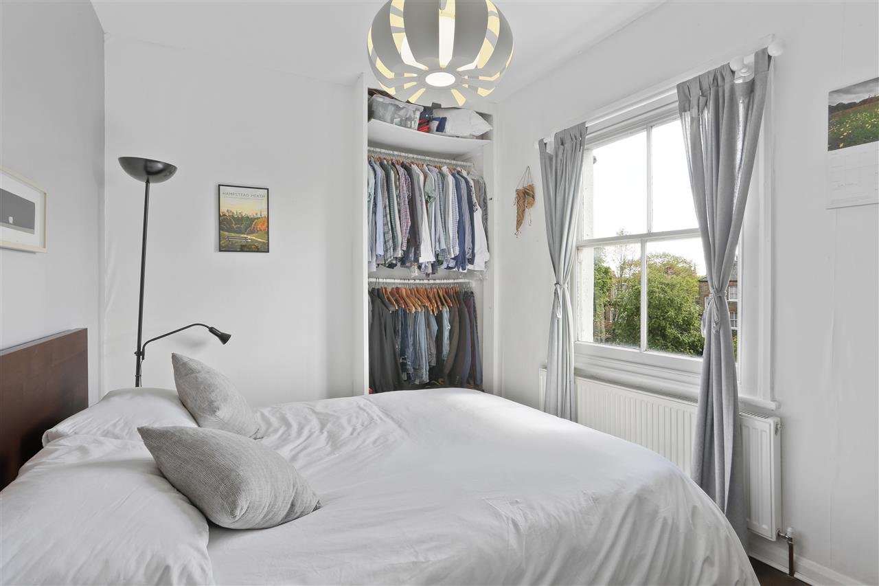 1 bed flat to rent in Tufnell Park Road 2