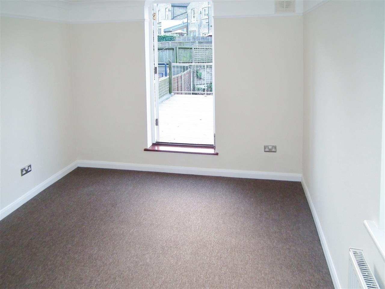 2 bed flat for sale in Brecknock Road 4