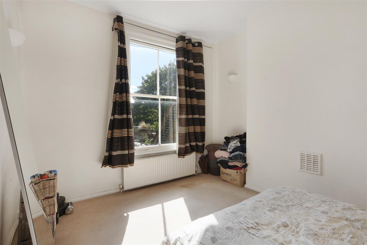 2 bed flat for sale in Mercers Road 9