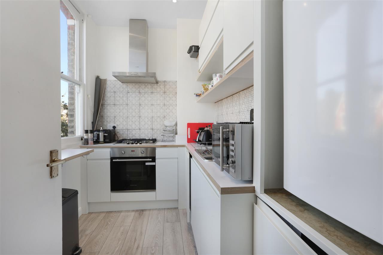 2 bed flat for sale in Mercers Road 11