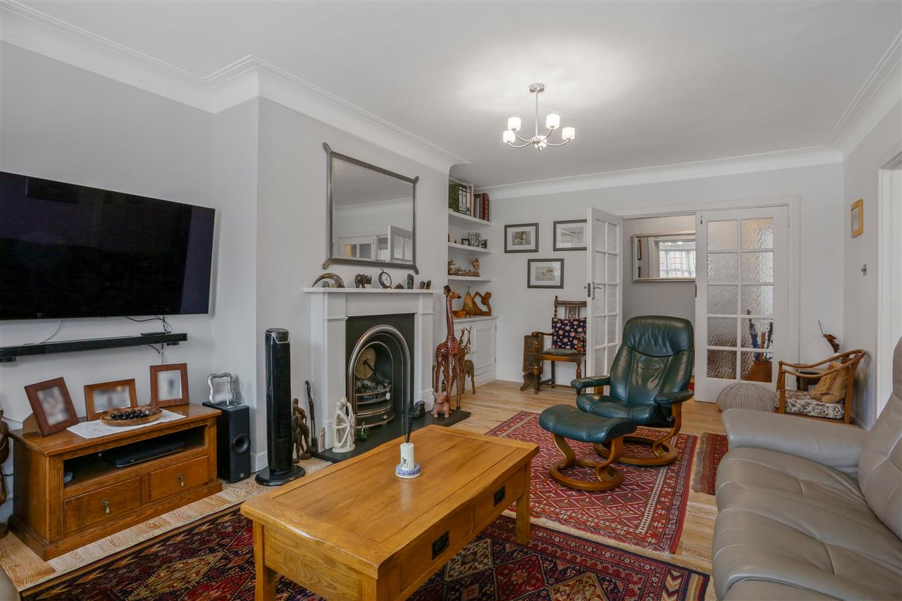 3 bed flat for sale 5