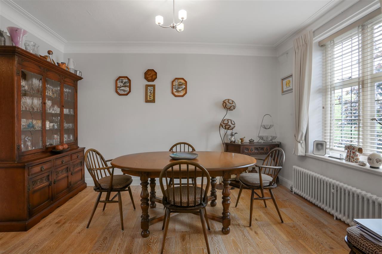 3 bed flat for sale 10