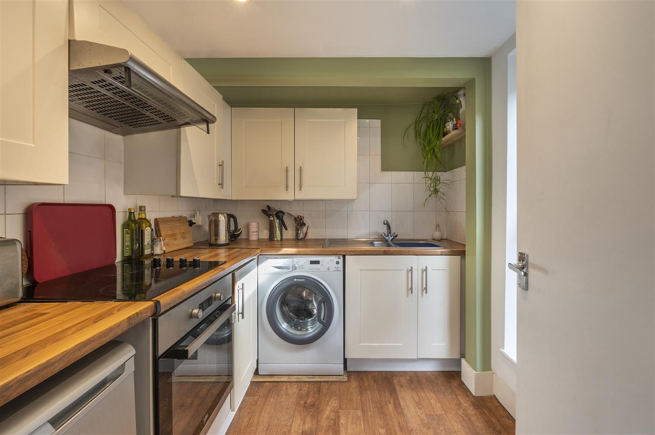 1 bed flat for sale in Brecknock Road 7