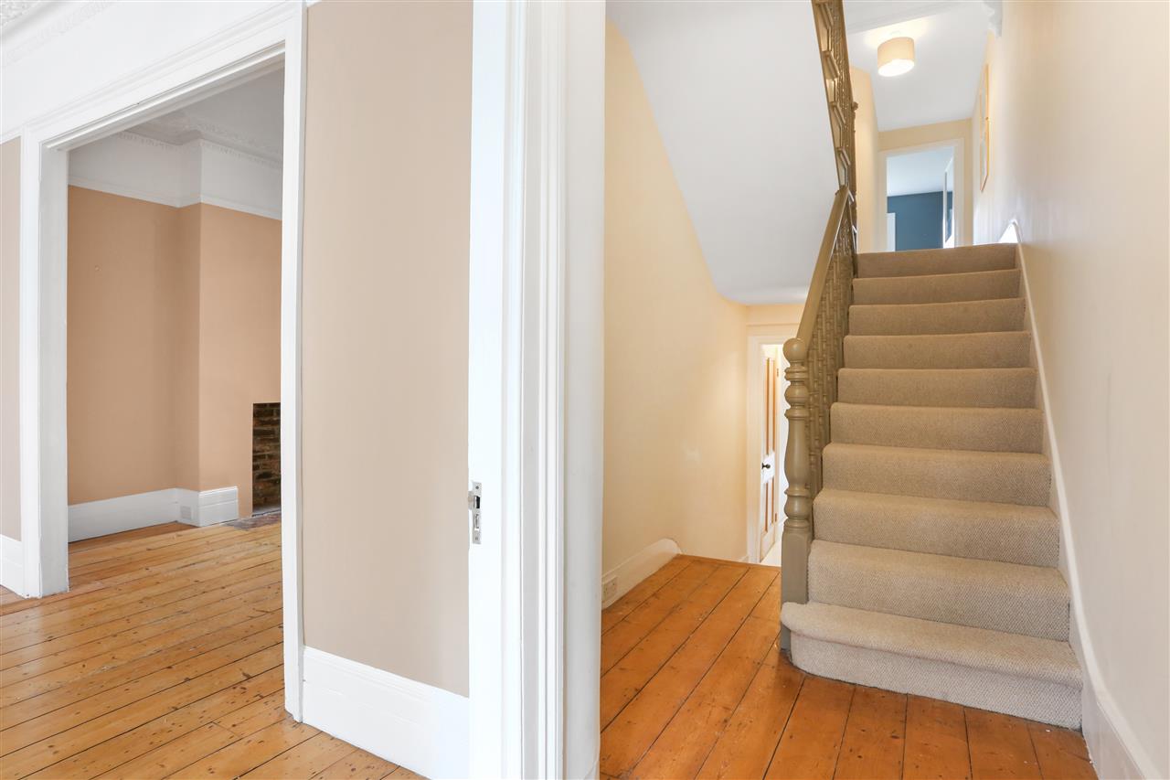 3 bed terraced house for sale in Yerbury Road 25