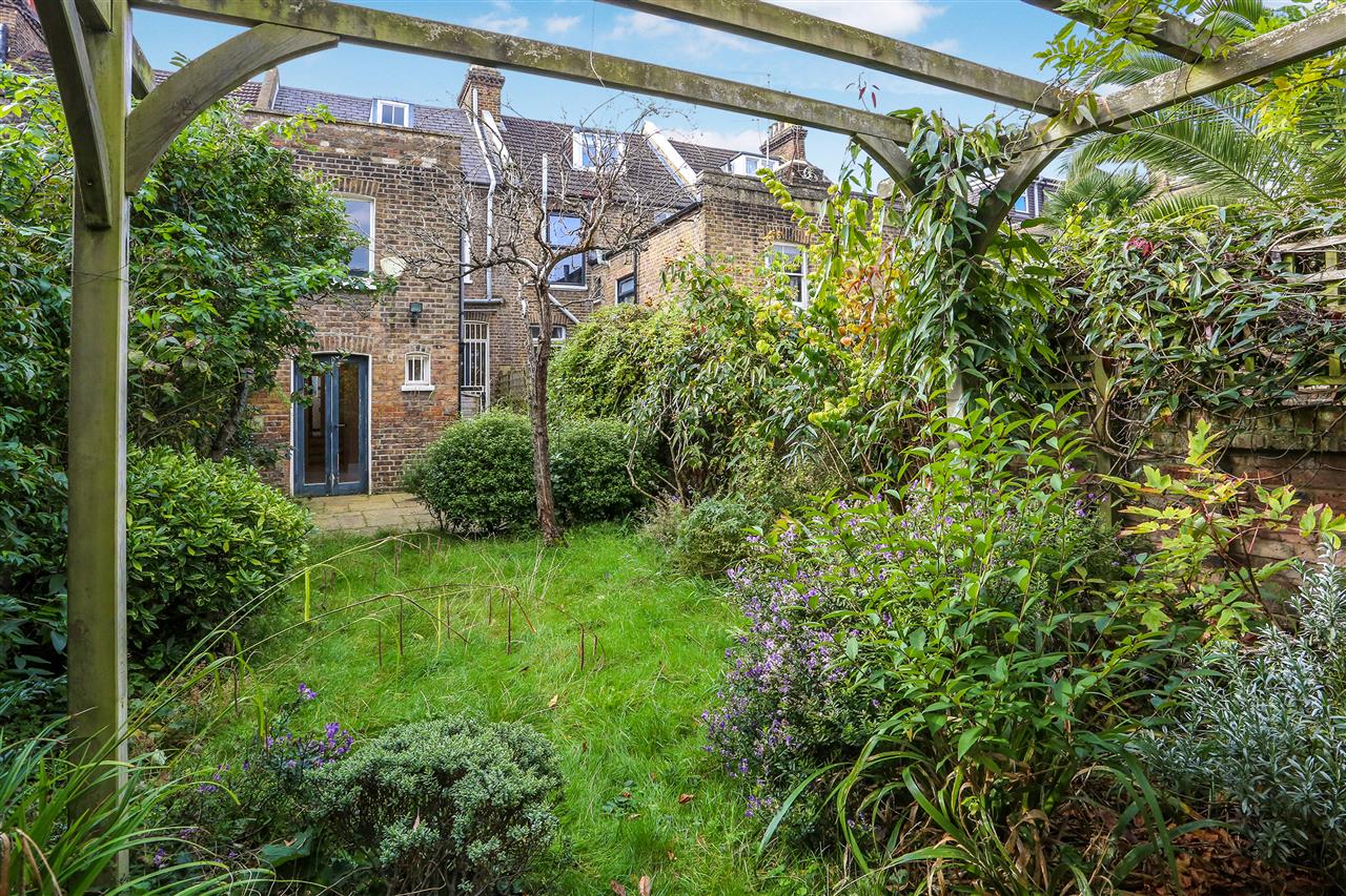 3 bed terraced house for sale in Yerbury Road  - Property Image 28