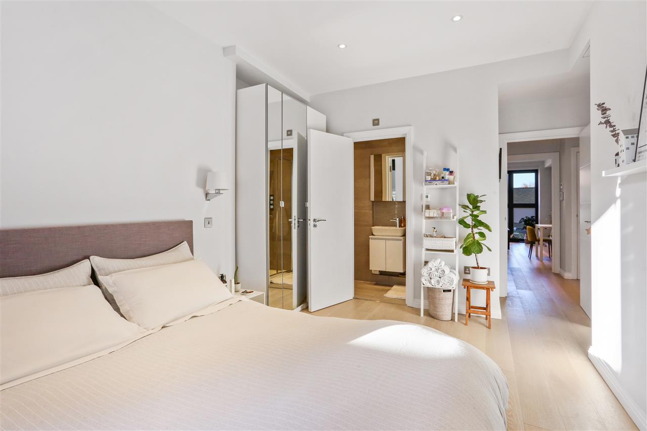 2 bed flat for sale in Hargrave Place  - Property Image 11