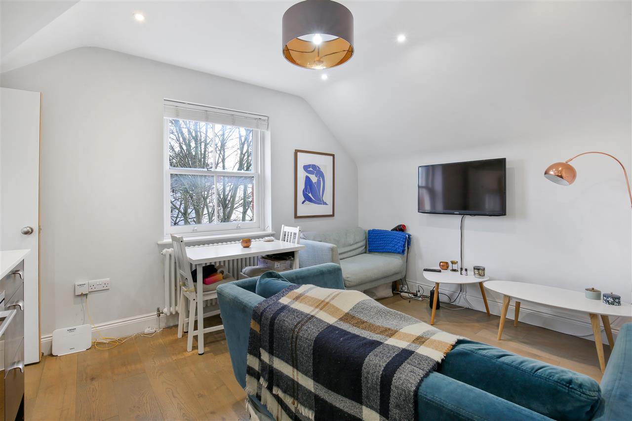 1 bed flat for sale in Carleton Road 1