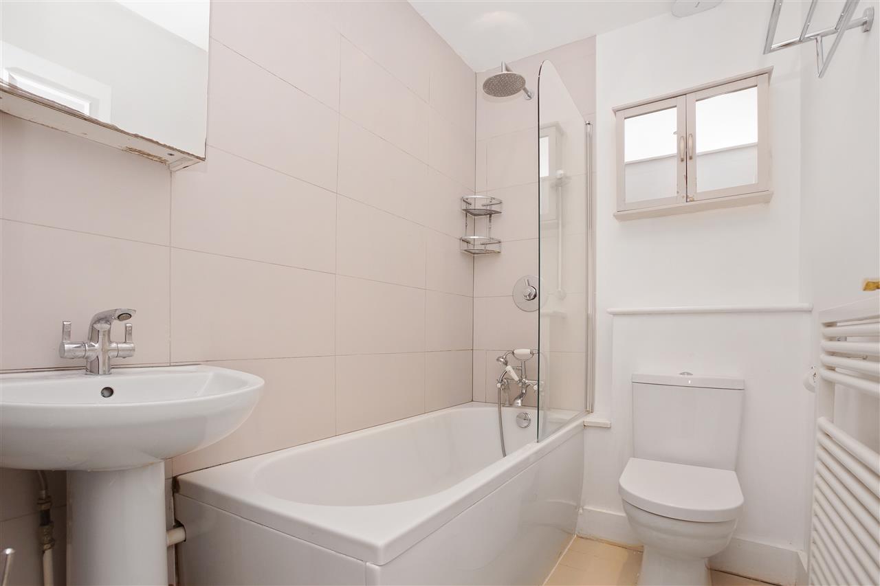 2 bed flat for sale in Tufnell Park Road 10